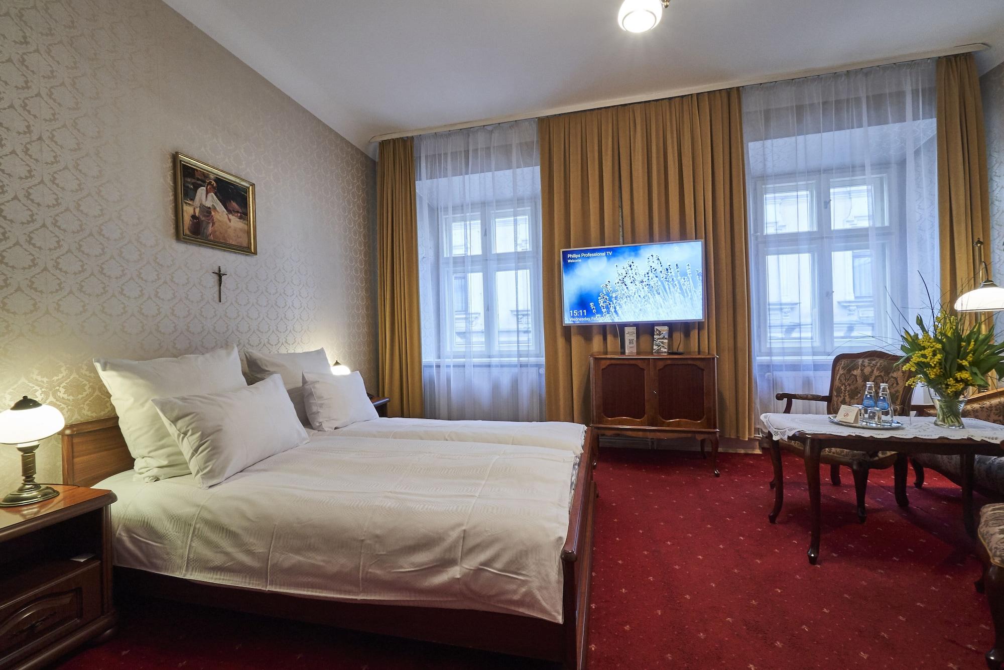 Pollera Otel Krasków Dış mekan fotoğraf